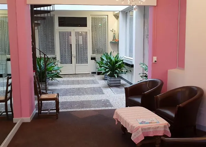 Saint Francois Xavier 酒店 卢德